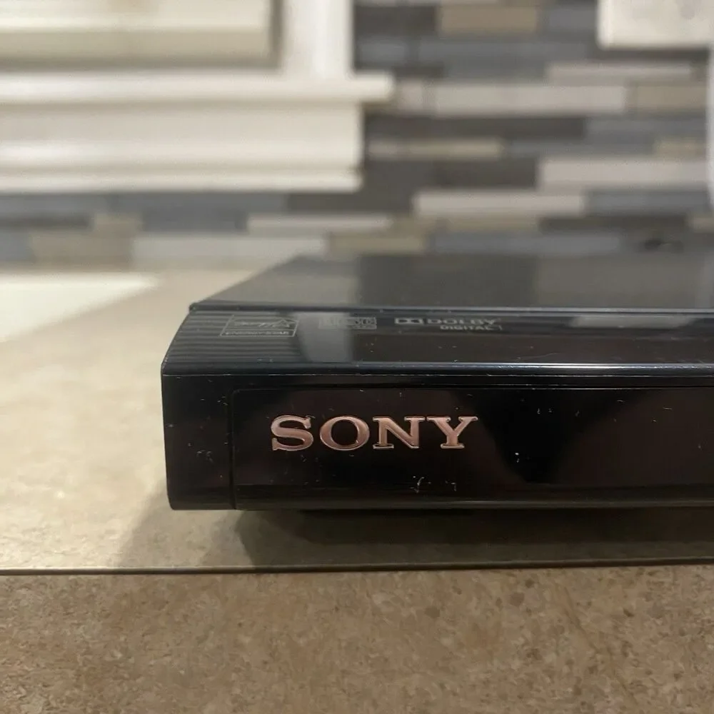 Sony DVP-SR510H DVD Player CD/DVD HD Dolby Digital No Remote